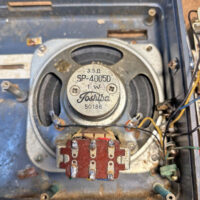Toshiba-10TL-429F_Closeup-of-speaker-and-corrosion